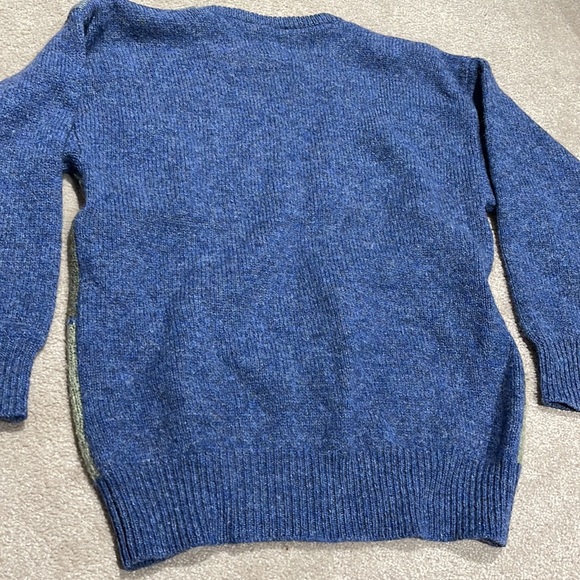 ๐ WOOL SWEATER ๐ - Picture 3 of 4